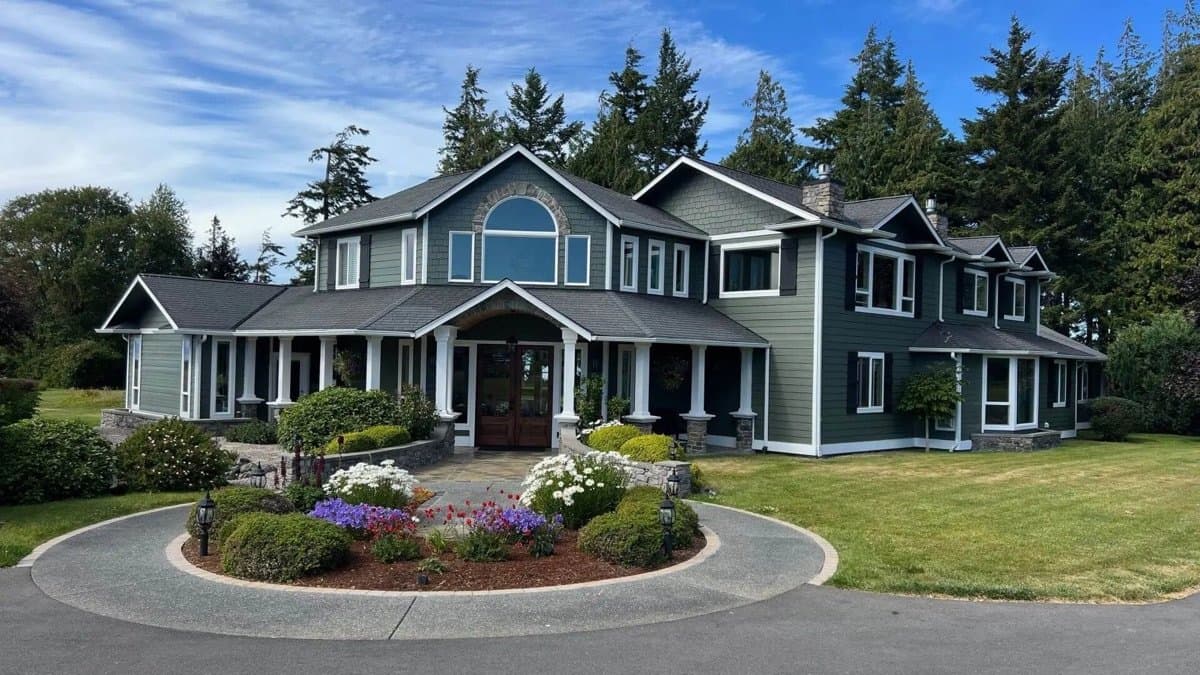 Salt & Cedar Bed and Breakfast